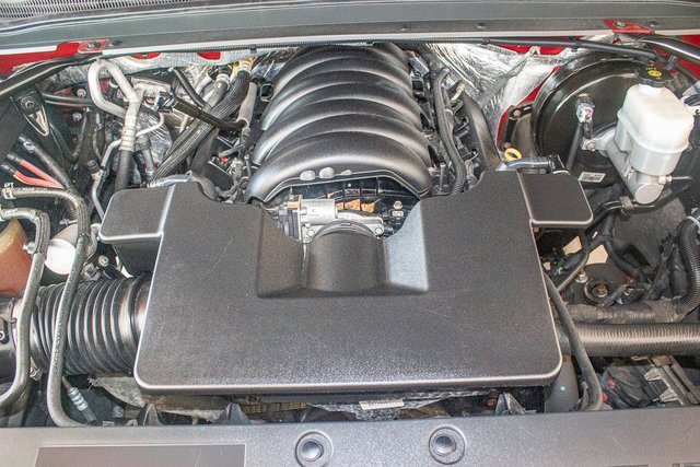 2015 Chevrolet Tahoe LS photo 3