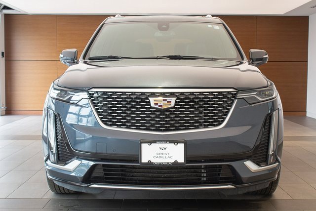 2021 Cadillac XT6 Premium Luxury photo 2