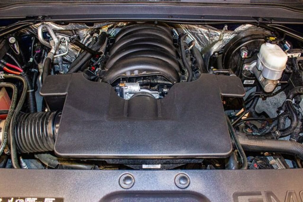 Used 2017 GMC Yukon XL SLT SUV