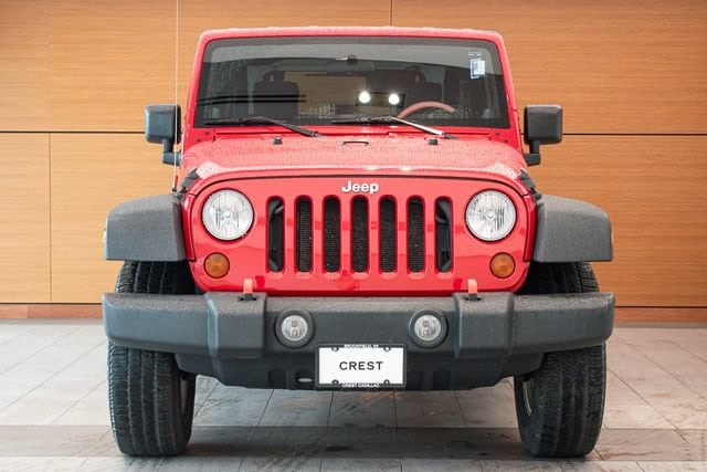 Used 2008 Jeep Wrangler X with VIN 1J8FA24128L612323 for sale in Brookfield, WI