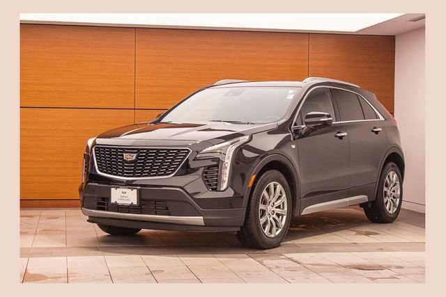 2023 Cadillac XT4 Premium Luxury