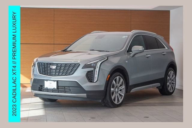 2023 Cadillac XT4 Premium Luxury