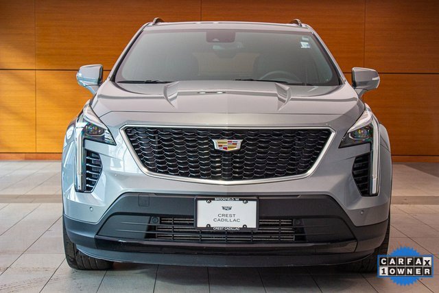 2023 Cadillac XT4 Sport photo 2