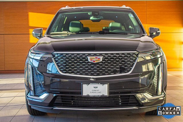 2025 Cadillac XT6 Premium Luxury photo 2