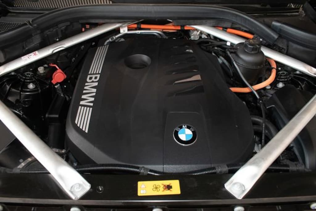 Used 2025 BMW X5 xDrive50e