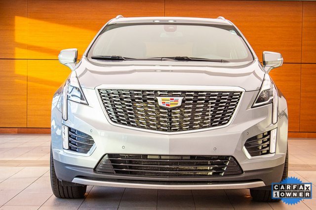 2025 Cadillac XT5 Premium Luxury photo 2