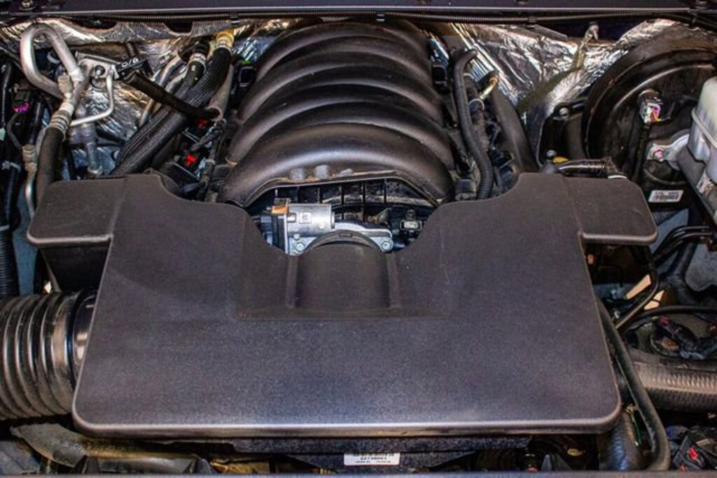 Used 2017 GMC Yukon XL SLT SUV