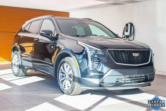 2022 Cadillac XT4 Sport photo 3