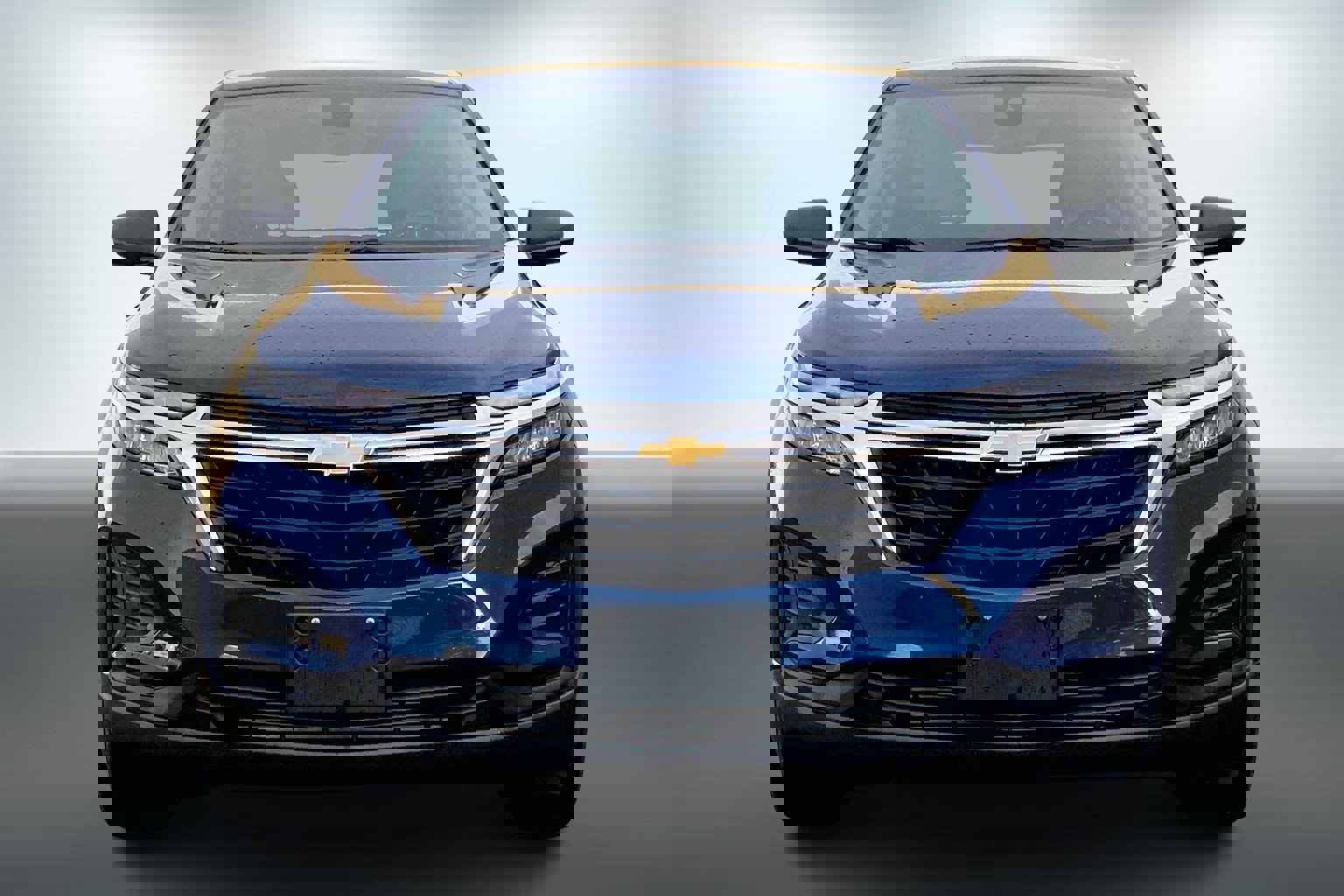 2022 Chevrolet Equinox LS photo 2