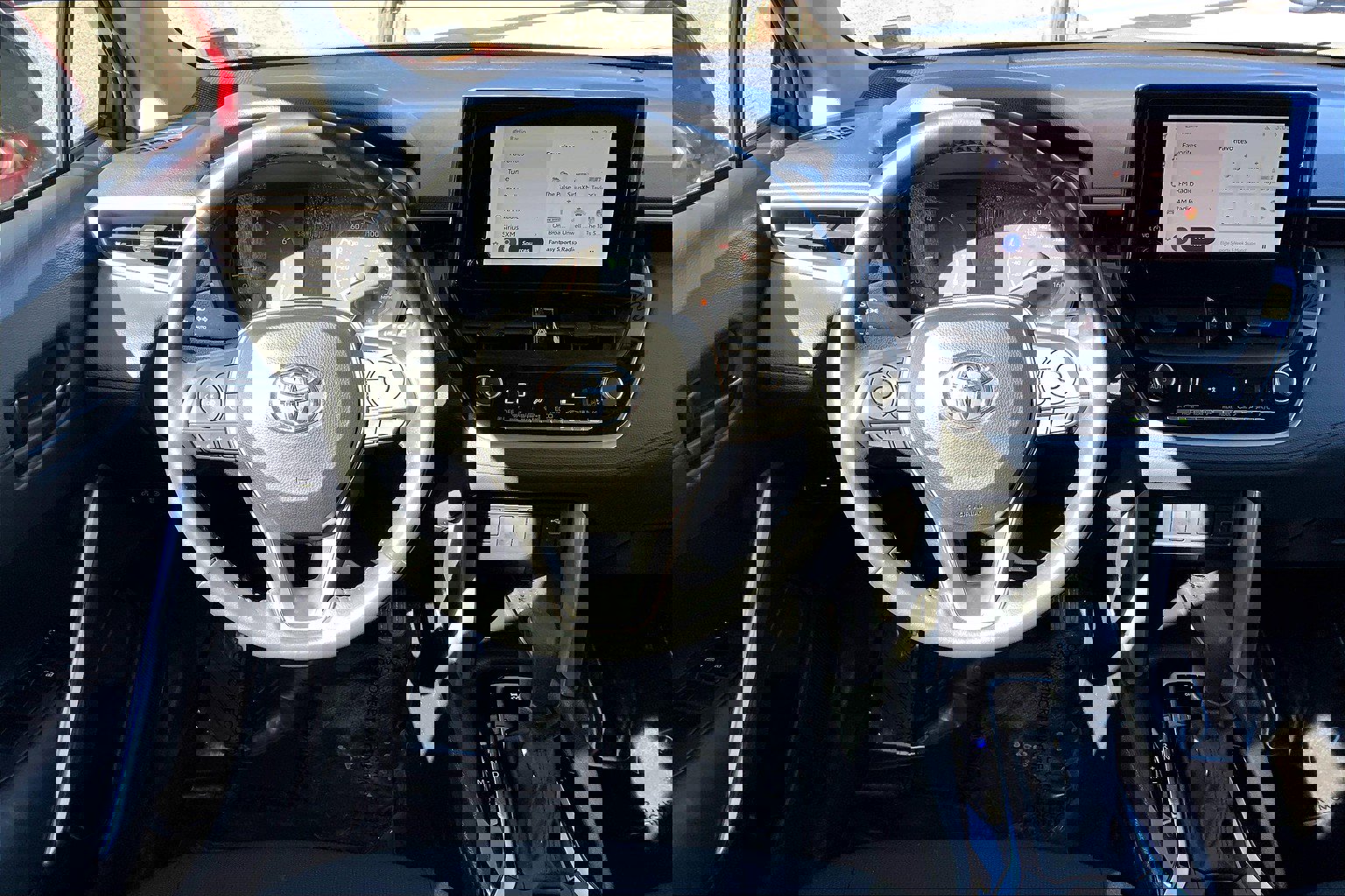2023 Toyota Corolla Cross LE photo 4