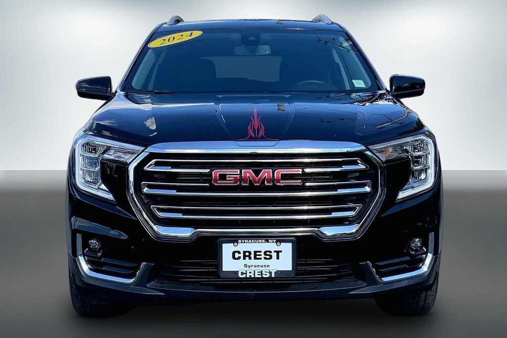 Used 2024 GMC Terrain SLT SUV