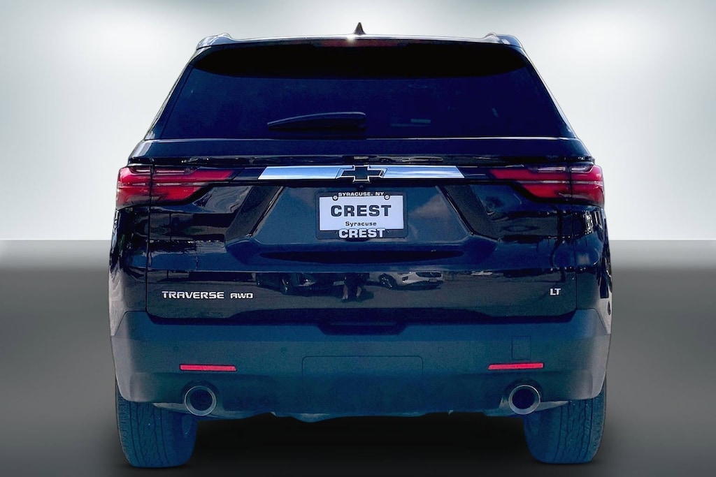 Used 2023 Chevrolet Traverse LT Leather SUV