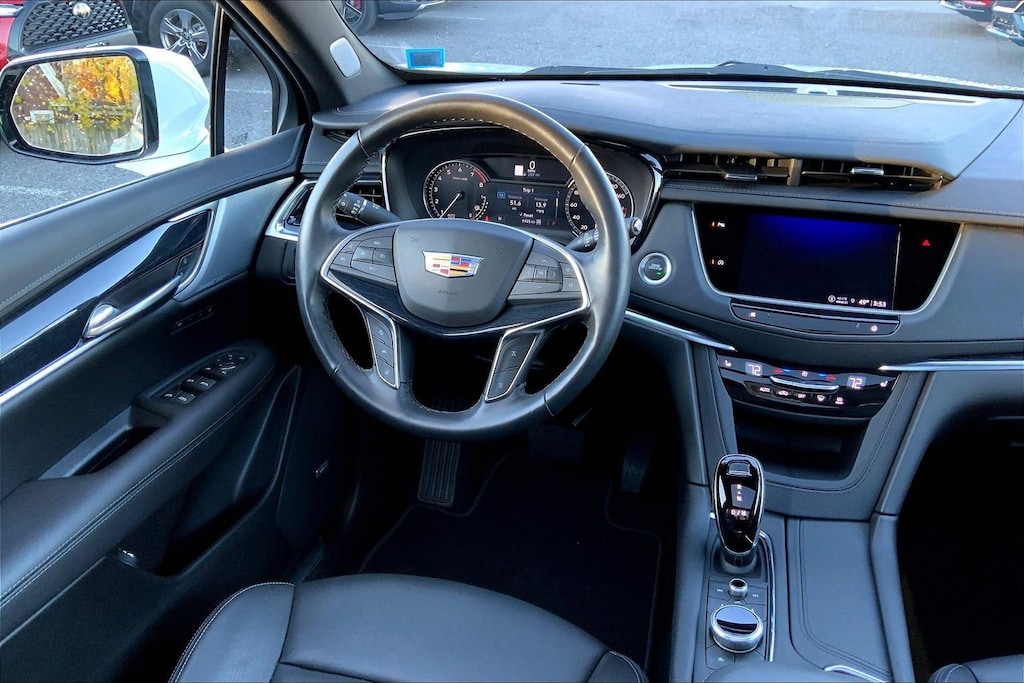 Used 2024 CADILLAC XT5 Premium Luxury SUV
