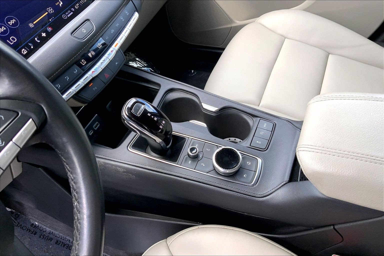 2023 Cadillac XT4 Premium Luxury - Photo 17
