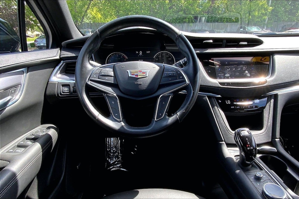 Used 2023 CADILLAC XT5 Luxury SUV
