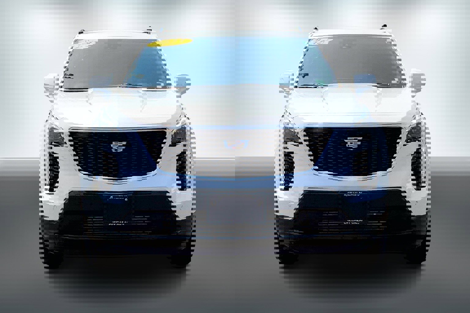 2023 Cadillac XT4 Sport photo 2