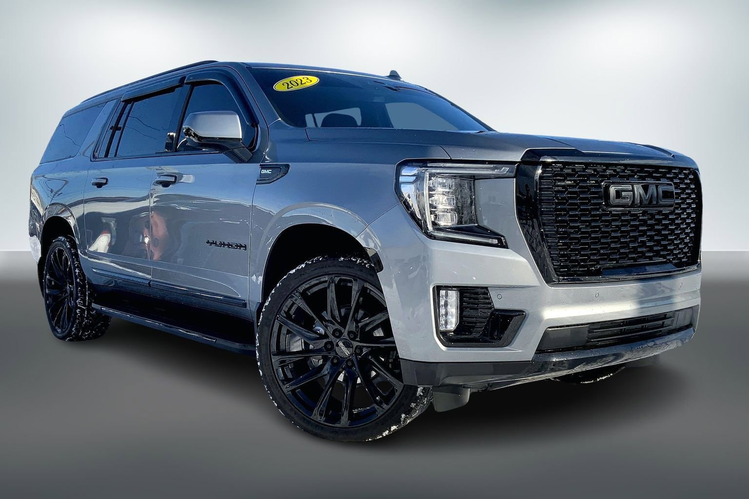2023 GMC Yukon XL SLT's photo