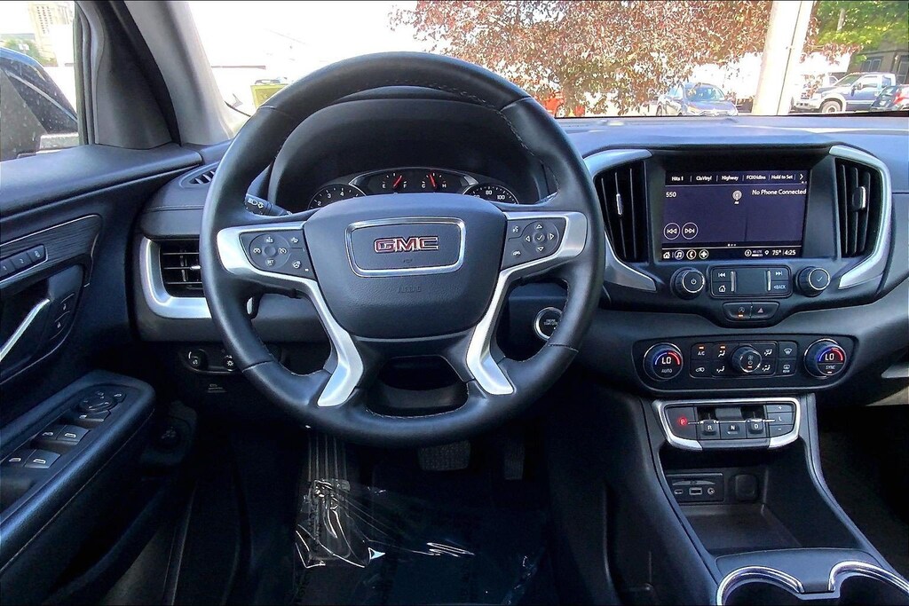 Used 2024 GMC Terrain SLT SUV