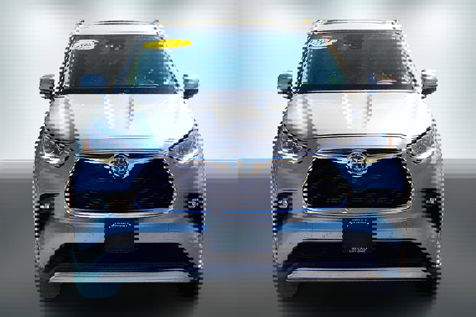 2021 Toyota Highlander Hybrid Platinum photo 2