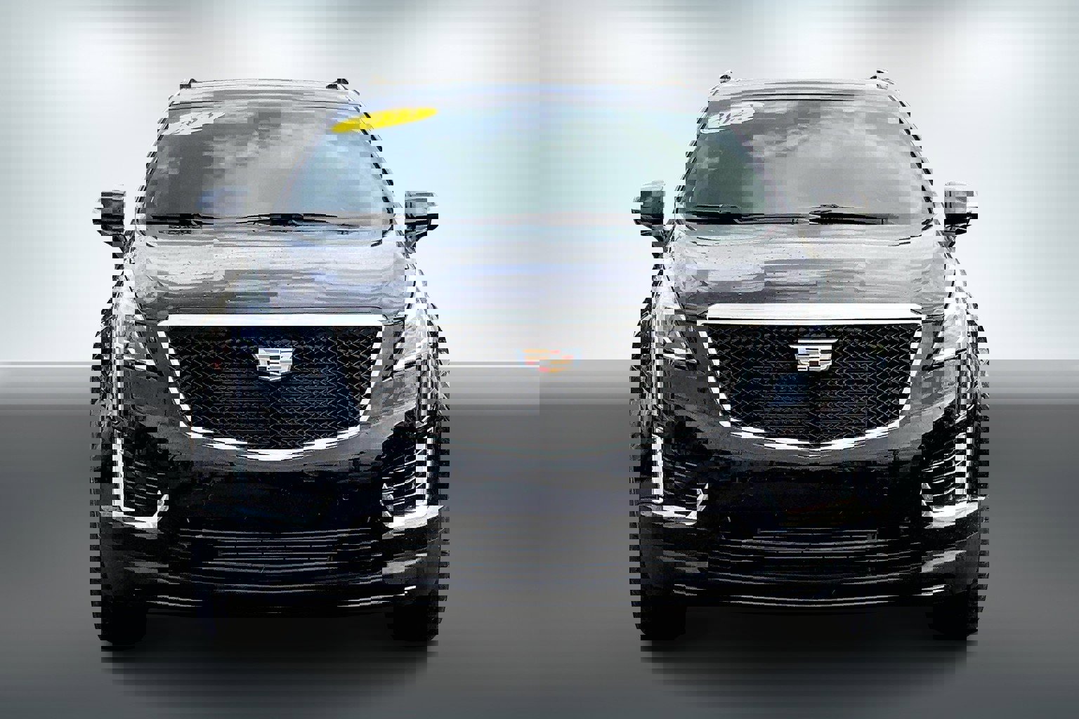 2023 Cadillac XT5 Sport photo 2