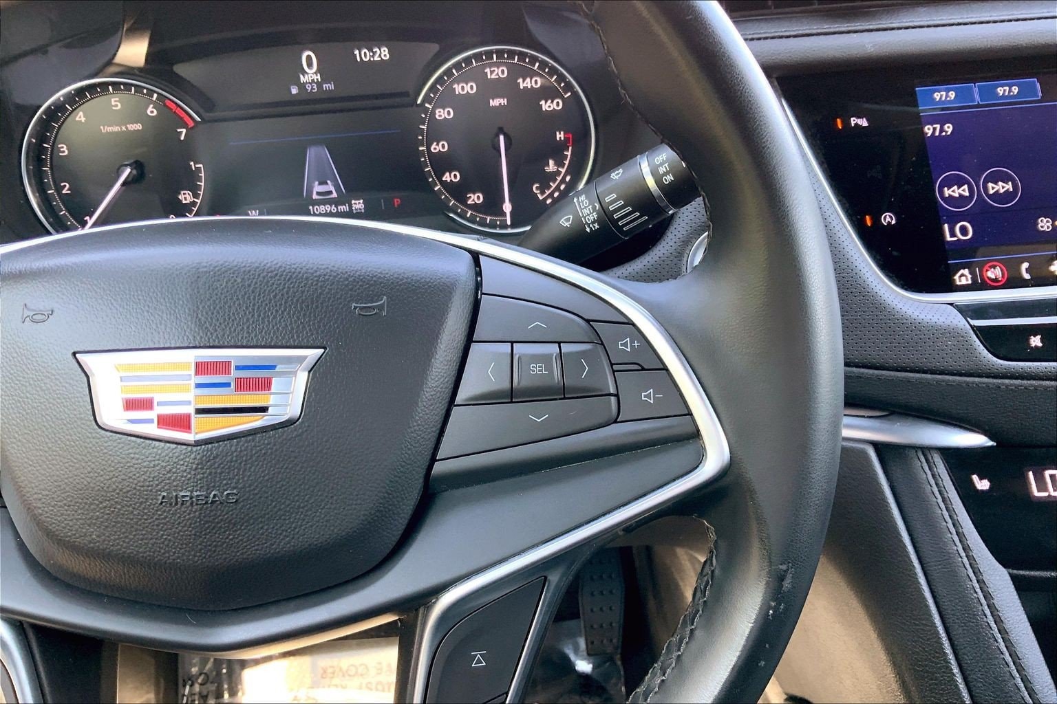 2024 Cadillac XT5 Luxury - Photo 19