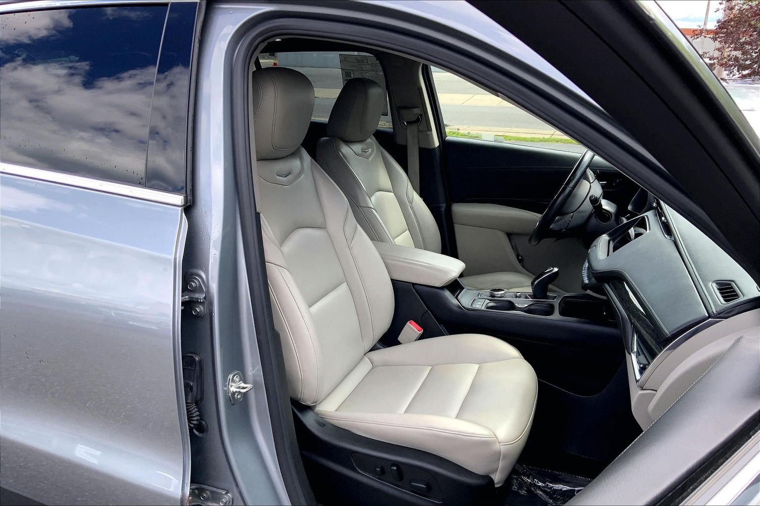 2023 Cadillac XT4 Premium Luxury - Photo 6