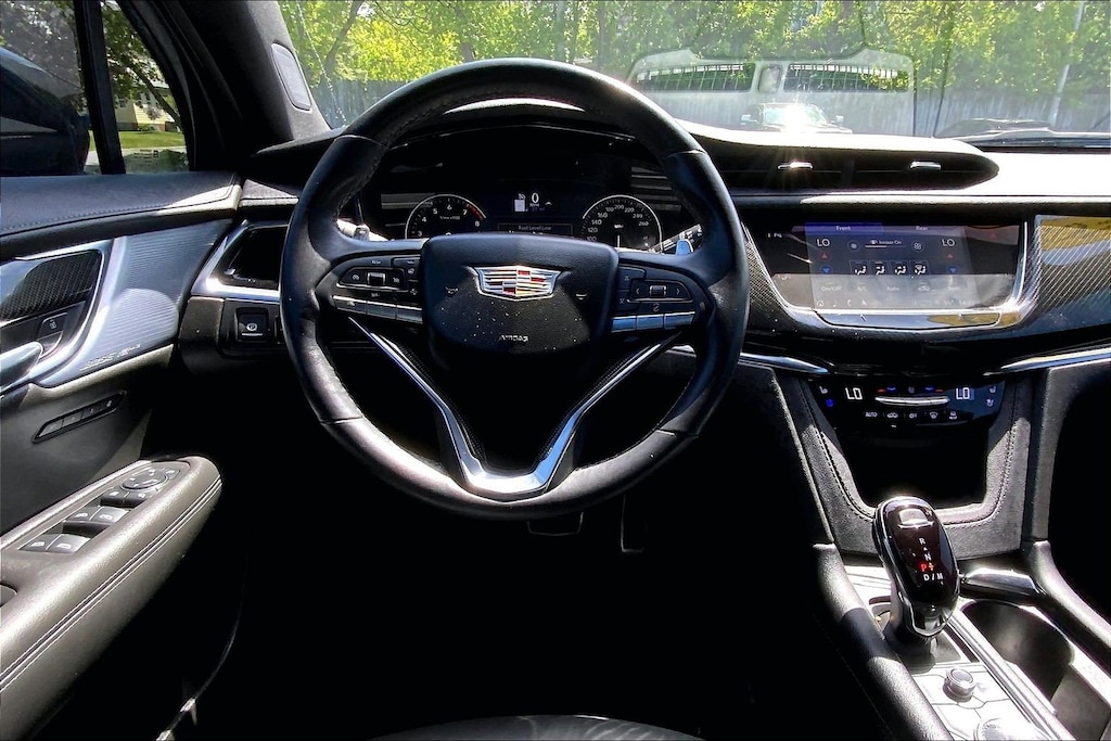 Used 2024 CADILLAC XT6 Sport SUV