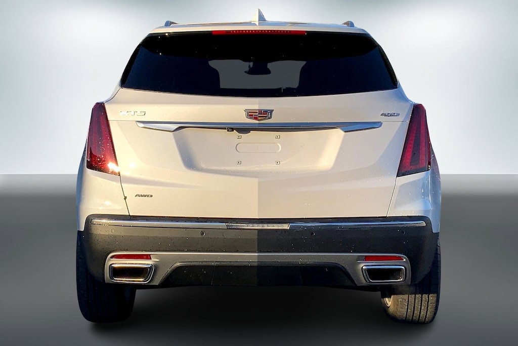 Used 2024 CADILLAC XT5 Premium Luxury SUV
