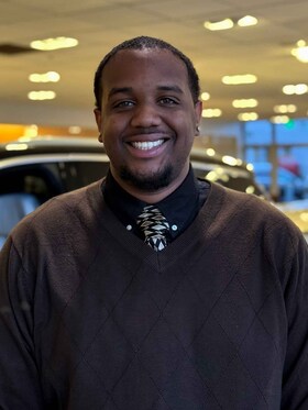 Staff member Christian Otis from ID_ae110e8e34e7