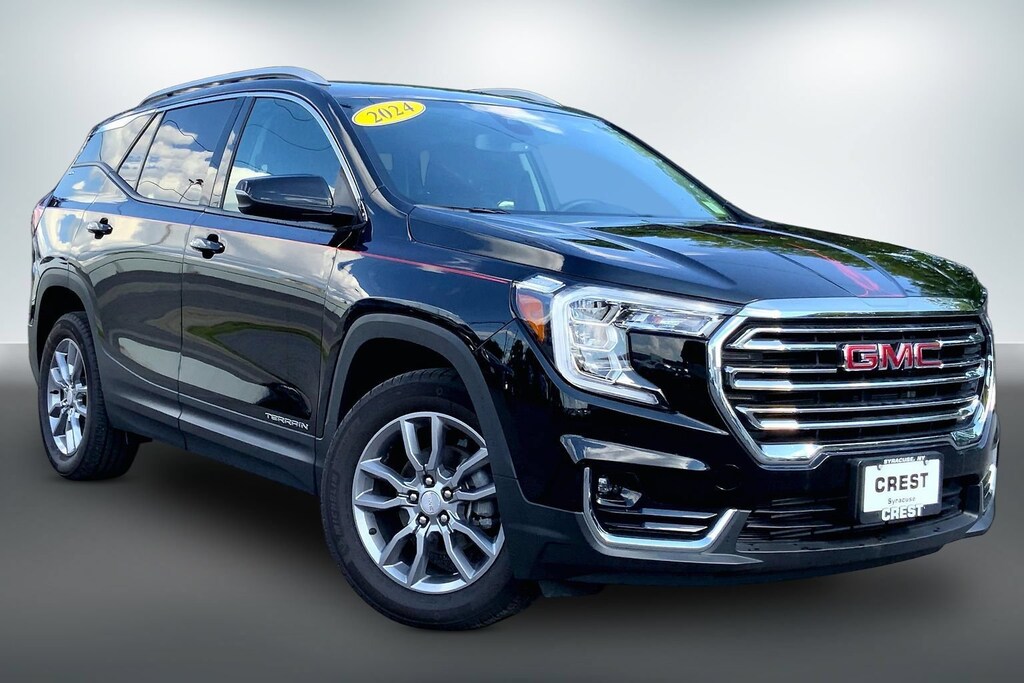 Used 2024 GMC Terrain SLT SUV