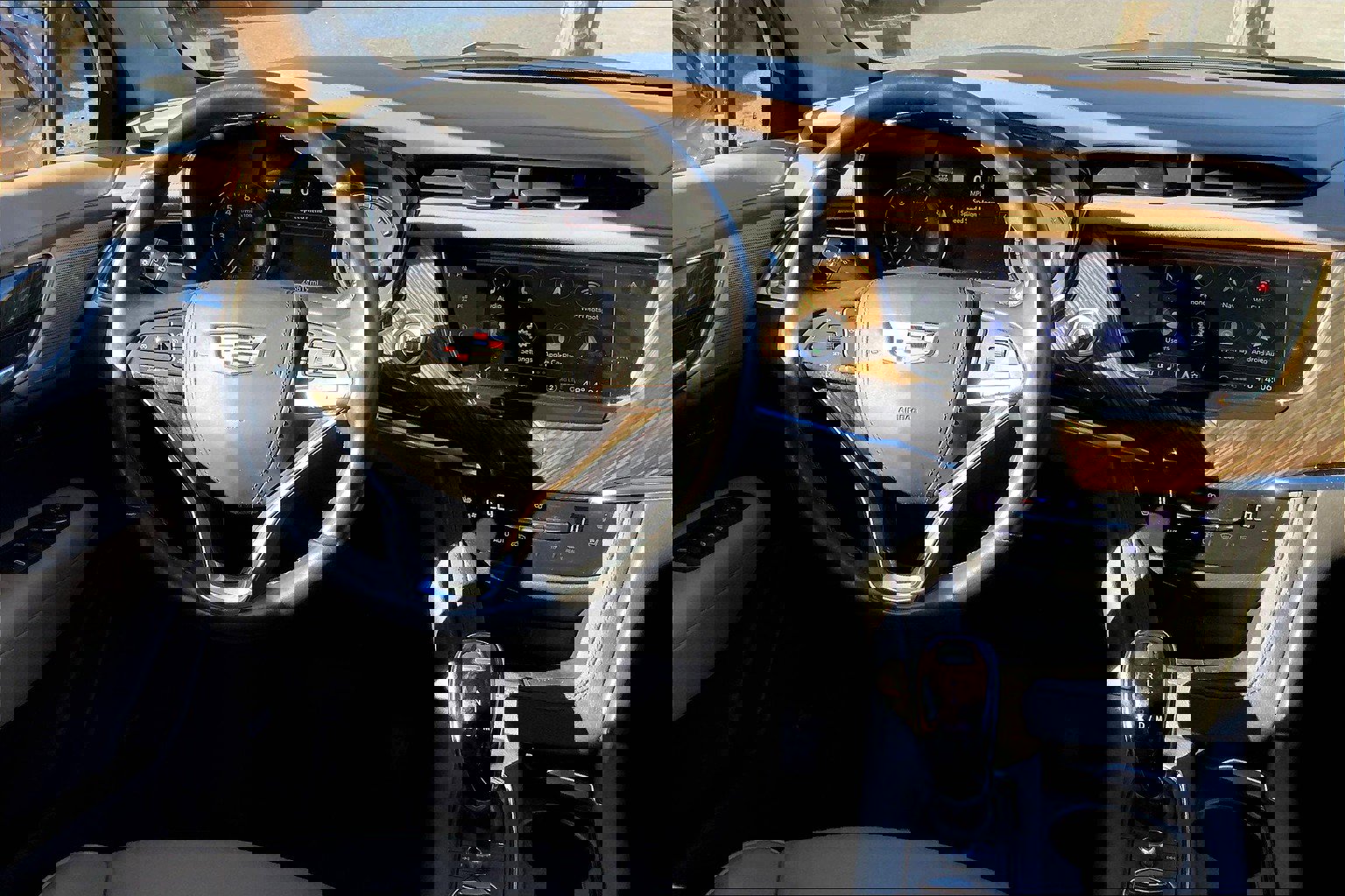 2022 Cadillac XT6 Premium Luxury photo 4