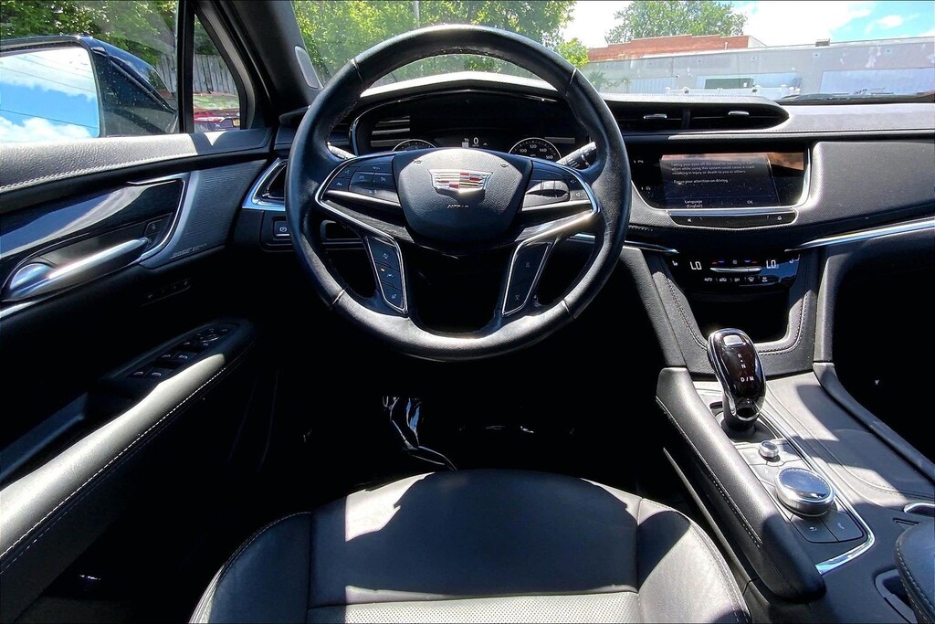 Used 2023 CADILLAC XT5 Premium Luxury SUV