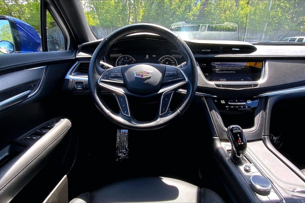 Used 2024 CADILLAC XT5 Luxury SUV