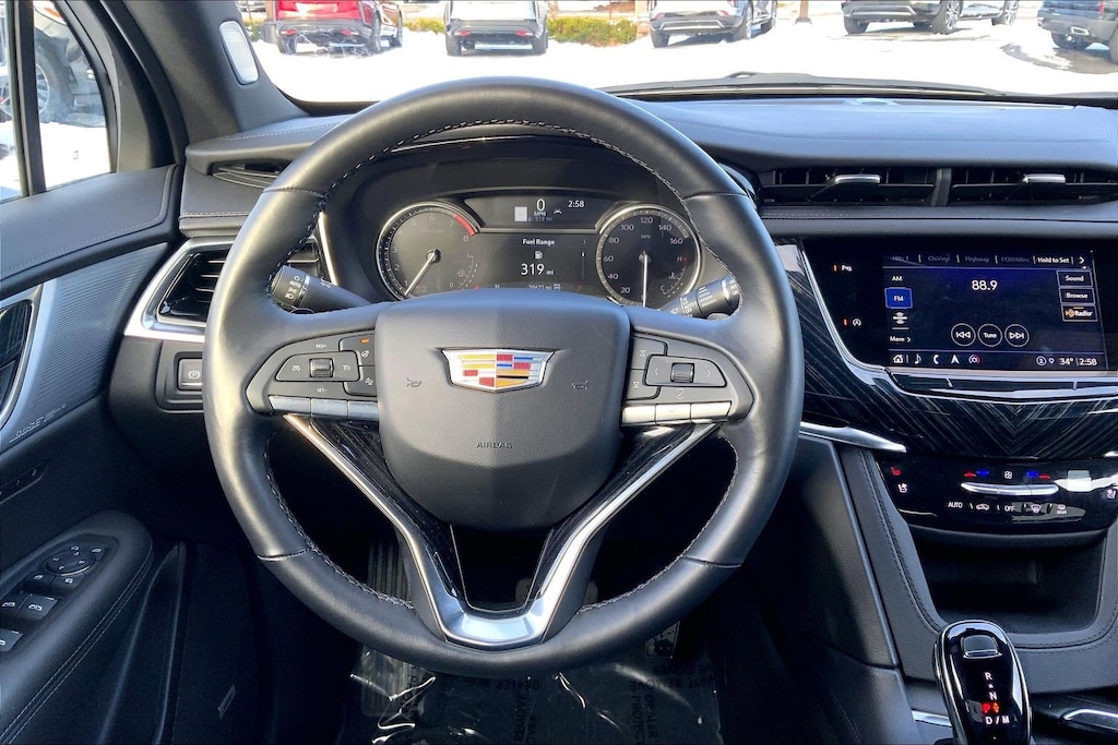 Used 2025 CADILLAC XT6 Premium Luxury SUV