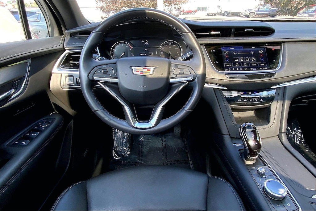 Used 2024 CADILLAC XT6 Luxury SUV