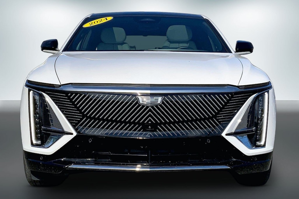 Used 2024 CADILLAC LYRIQ Luxury 1 SUV