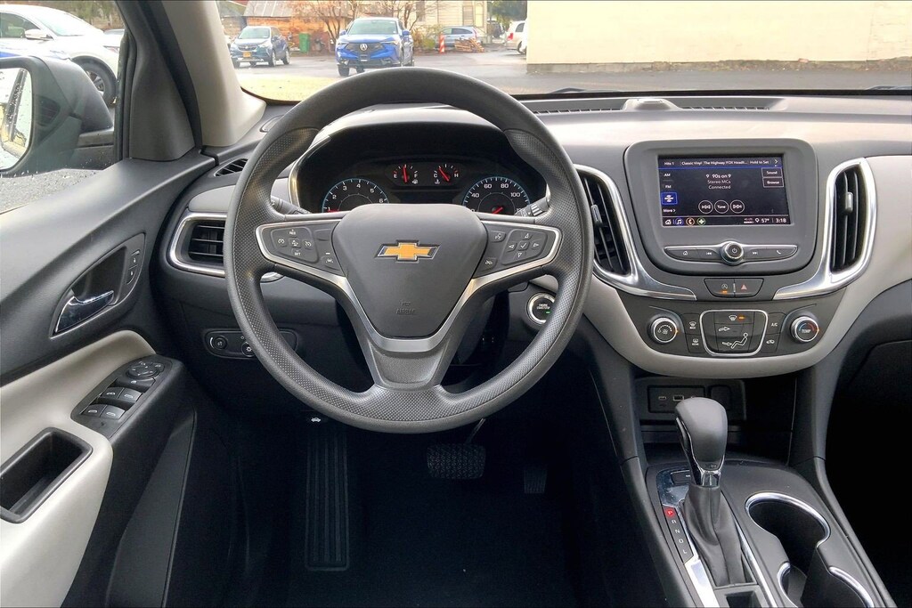 Used 2022 Chevrolet Equinox LS SUV