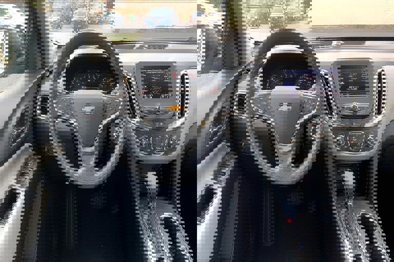 2022 Chevrolet Equinox LS photo 4