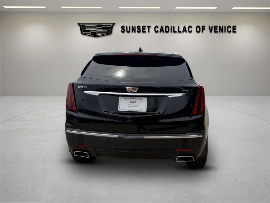 Used 2024 CADILLAC XT5 Luxury SUV