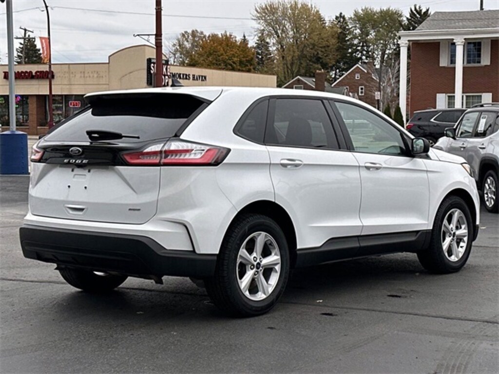 Used 2022 Ford Edge SE SUV