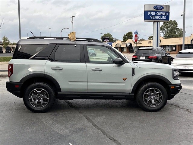 2022 Ford Bronco Sport Badlands photo 2