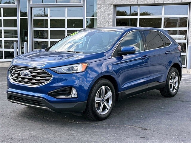 2022 Ford Edge SEL photo 4