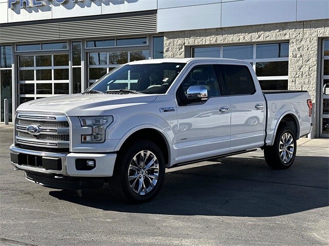 2015 Ford F-150 Platinum photo 3