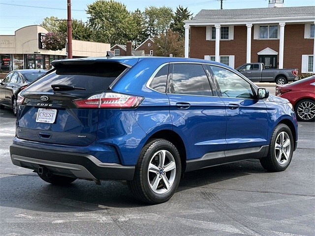 2022 Ford Edge SEL photo 3