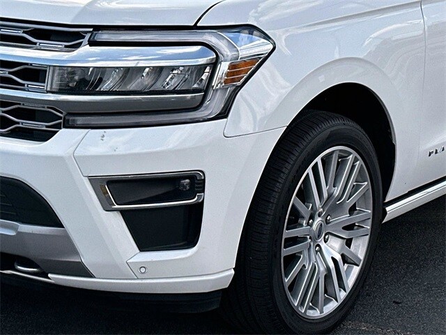 2023 Ford Expedition Platinum photo 3
