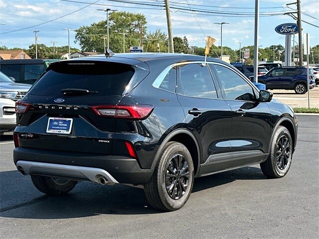 2023 Ford Escape Active photo 2