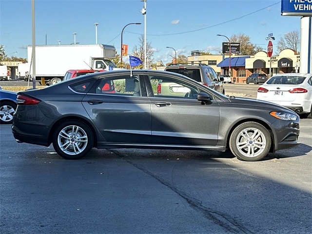 Certified 2018 Ford Fusion SE with VIN 3FA6P0HD9JR224033 for sale in Center Line, MI