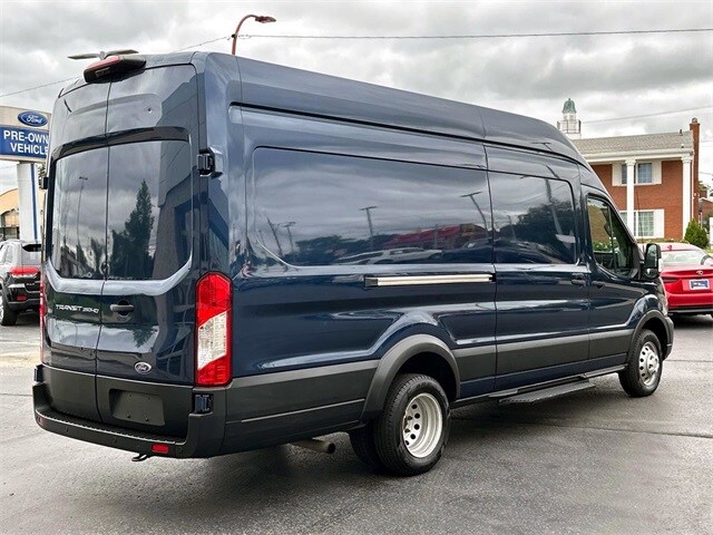 2022 Ford Transit photo 3