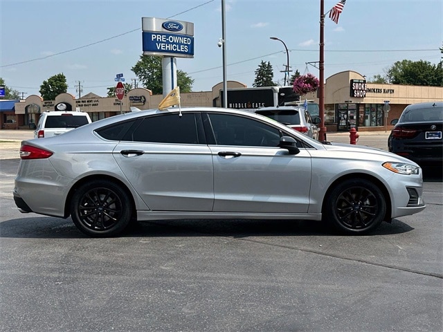 Certified 2020 Ford Fusion SE with VIN 3FA6P0HD1LR255313 for sale in Center Line, MI