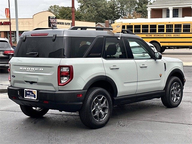 2022 Ford Bronco Sport Badlands photo 3